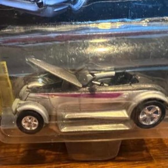 Vintage 1997 Racing Champions Hot Rod Magazine '97L '97 Prowler - Picture 3 of 3